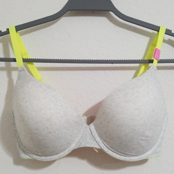 Victoria's Secret Other - Victoria Secret PINK push up Bra